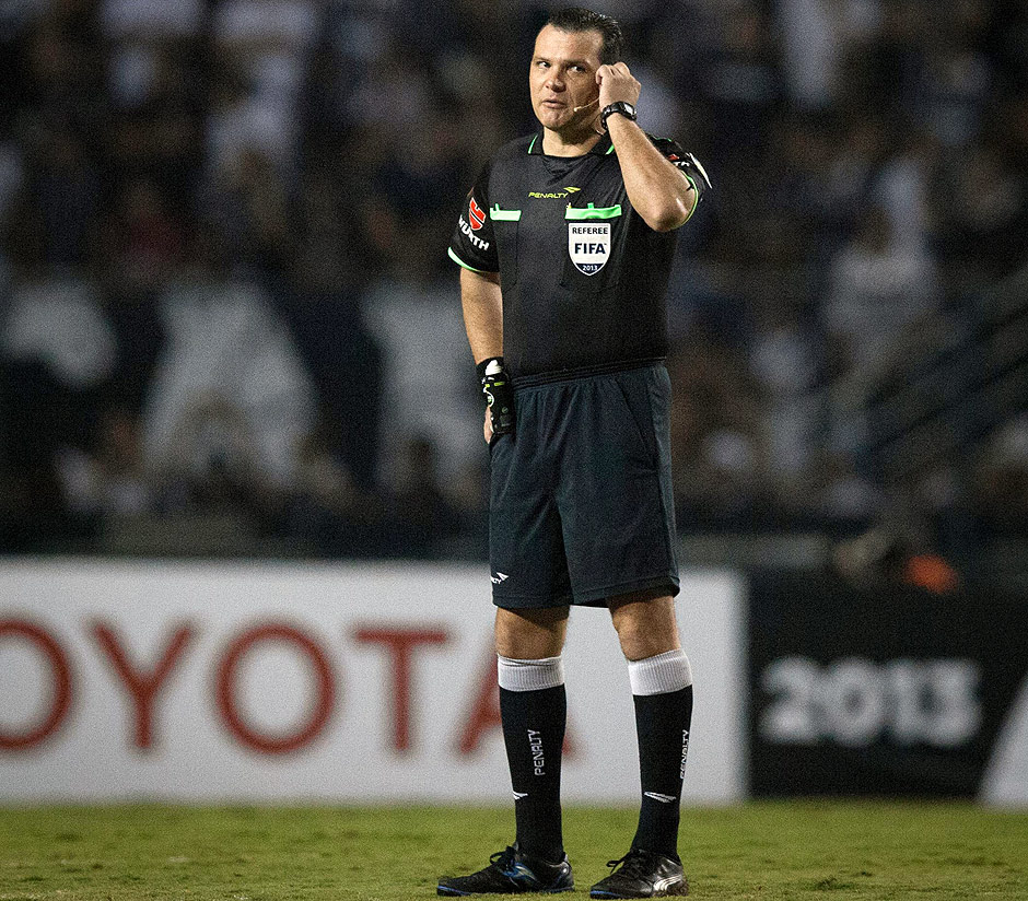 Carlos Amarilla durante jogo entre Corinthians e Boca Juniors em 2013