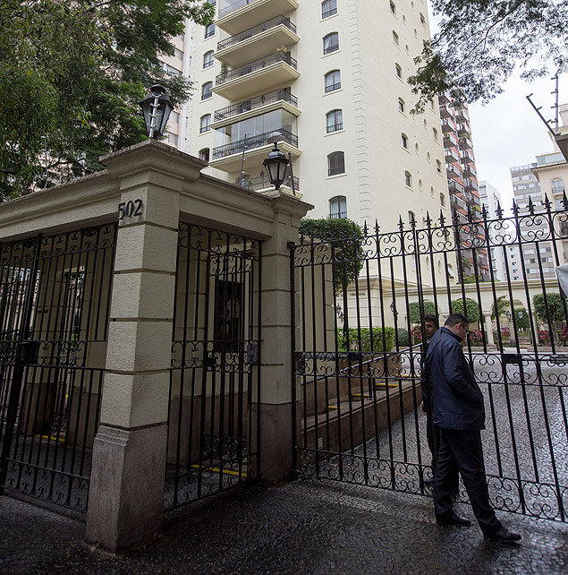 Em 14 de junho de 2012, Del Nero compra um apartamento em Higienpolis por R$ 1,6 mi