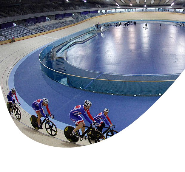 Equipe britnica de ciclismo de pista testa o veldromo dos Jogos de 2012