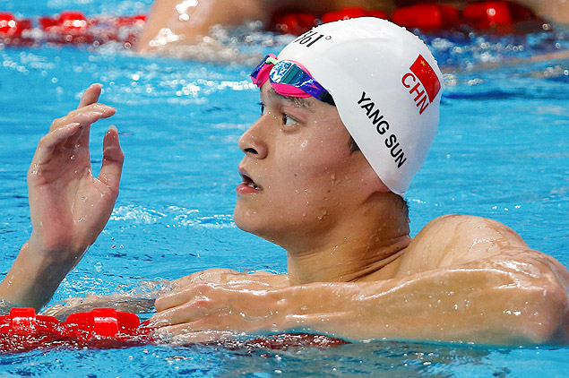Sun Yang of China gestures after the men's 1500m freestyle heats at the Aquatics World Championships in Kazan, Russia, August 8, 2015. REUTERS/Michael Dalder ORG XMIT: CVI2991