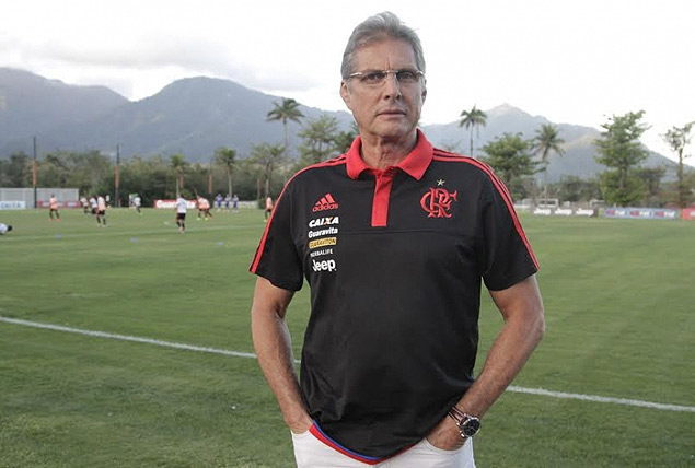 Oswaldo de Oliveira assume o Flamengo