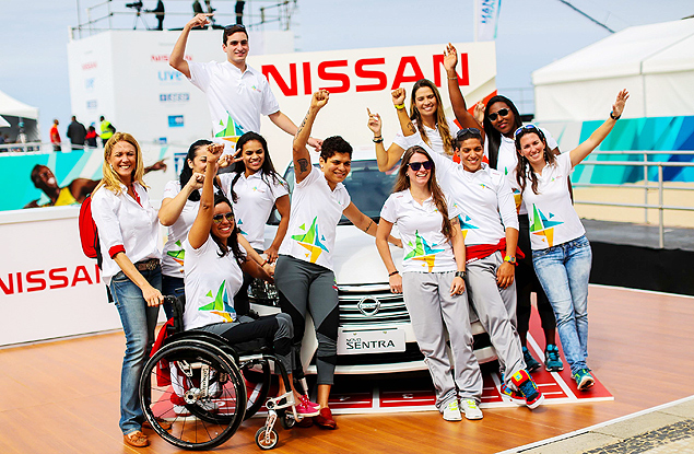 Atletas olmpicos e paraolmpicos do Time Nissan, com patrocinados da empresa