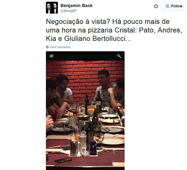 Imagem em rede social mostra Alexandre Pato ( esq.) jantando com Sanchez e Kia Joorabchian