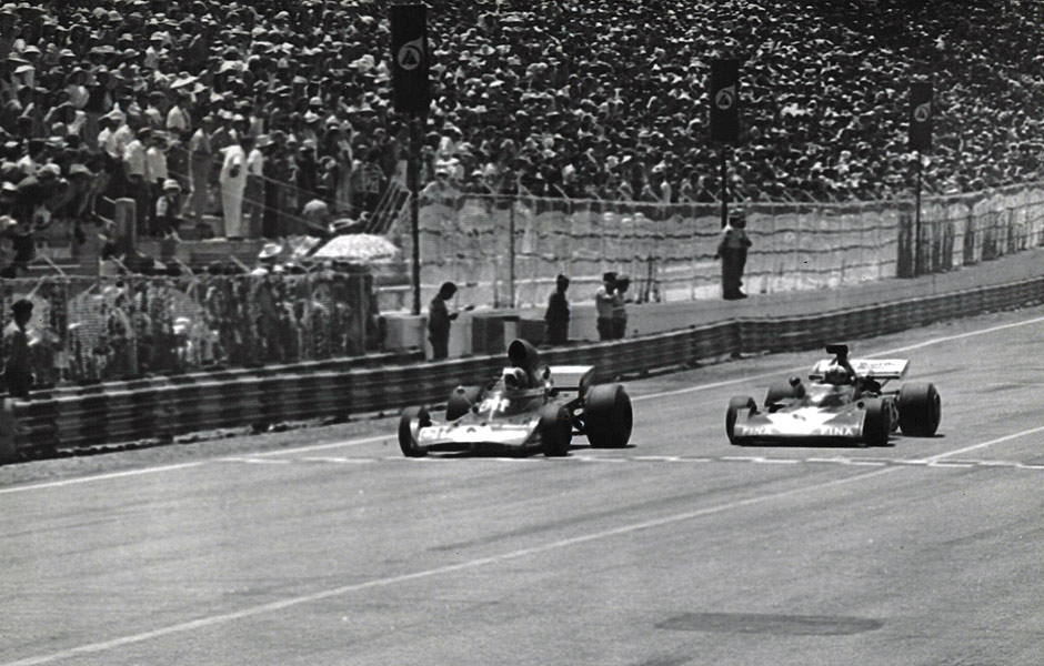 SO PAULO, SP, BRASIL, 11-02-1973: Automobilismo GP Brasil: pilotos durante prova no 1 Grande Prmio de Frmula-1 no autdromo de Interlagos, em So Paulo (SP). (Foto: Folhapress)