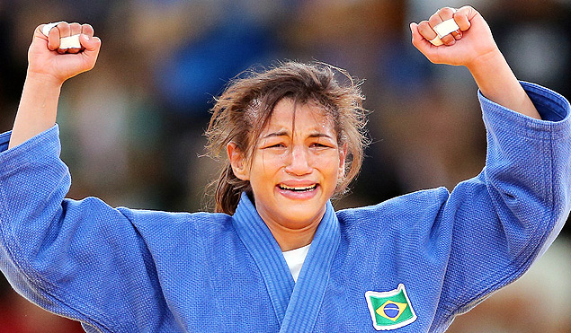 **************INTERNET OUT***********************INGLATERRA, LONDRESP 28.JUL.2012, JUDO BRASILEIRO EM LONDRES, Primeiro dia de competicoes e particpacao brasileira no judo, em Londres, na Inglaterra. Na foto: Sarah Menezes que conquistou a medalha de ouro na competição.FLAVIO FLORIDO/UOL