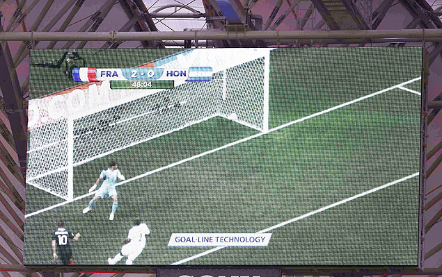 A video replay of France's Karim Benzema's goal using goal-line technology is pictured on a screen during their 2014 World Cup Group E soccer match against Honduras at the Beira Rio stadium in Porto Alegre June 15, 2014. REUTERS/Damir Sagolj (BRAZIL - Tags: SOCCER SPORT WORLD CUP) ORG XMIT: TIM119