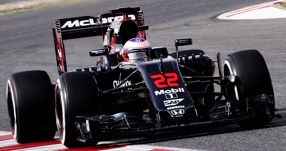 O britnico Jenson Button durante um treino com a McLaren