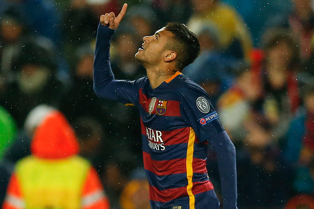 Barcelona's Neymar celebrates after scoring his side's first goal during the Champions League round of 16 second leg soccer match between FC Barcelona and Arsenal FC at the Camp Nou stadium in Barcelona, Spain, Wednesday, March 16, 2016. (AP Photo/Manu Fernandez) ORG XMIT: MSC203