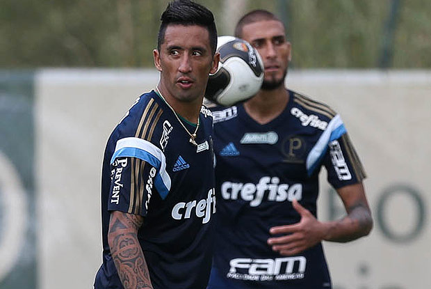 Barrios e Rafael Marques durante treino do Palmeiras