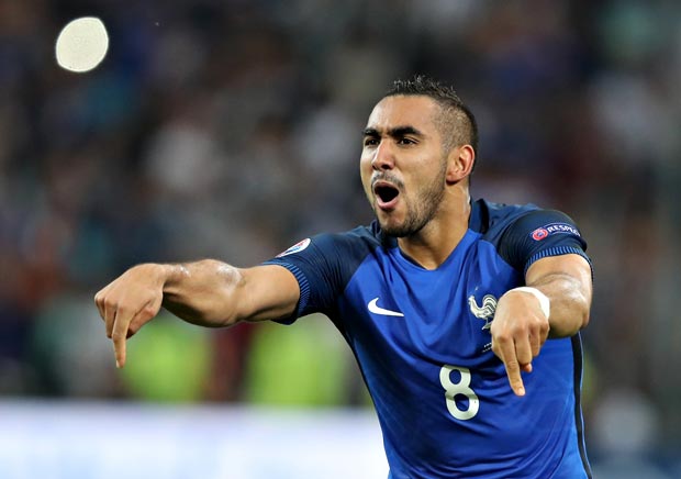 France's Dimitri Payet celebrates after scoring his side's second goal during the Euro 2016 Group A soccer match between France and Albania at the Velodrome stadium in Marseille, France, Wednesday, June 15, 2016. France won 2-0. (AP Photo/Thanassis Stavrakis) ORG XMIT: XTS112