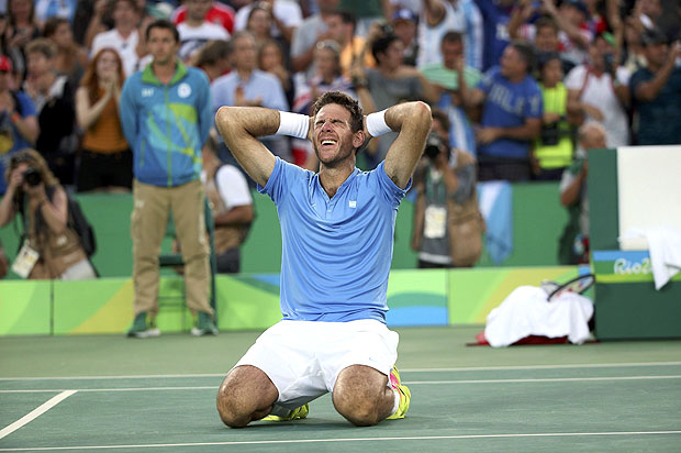 2016 Rio Olympics - Tennis - Semifinal - Men's Singles Semifinals - Olympic Tennis Centre - Rio de Janeiro, Brazil - 13/08/2016. Juan Martin Del Potro (ARG) of Argentina celebrates after winning match against Rafael Nadal (ESP) of Spain. REUTERS/Kevin Lamarque TPX IMAGES OF THE DAY. FOR EDITORIAL USE ONLY. NOT FOR SALE FOR MARKETING OR ADVERTISING CAMPAIGNS. ORG XMIT: OLYN2349