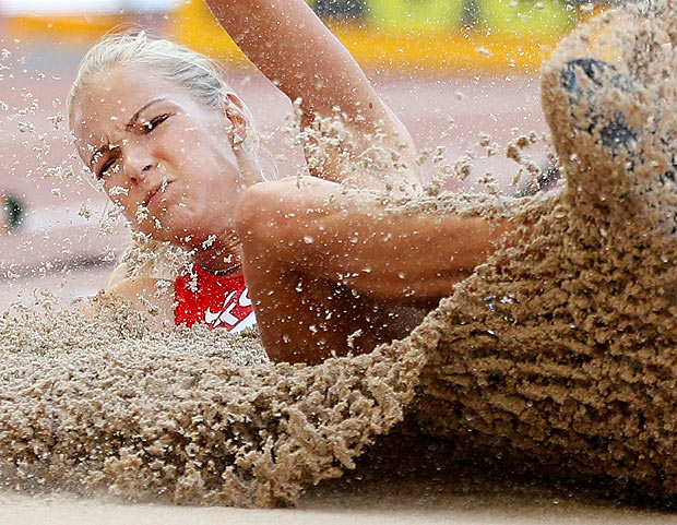 A russa Daria Klishina, do salto em distncia, durante Mundial de Atletismo de 2015, em Pequim