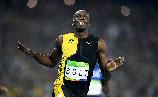 Bolt comemora o terceiro ouro nos 100 m da carreira