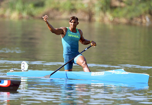 2016 Rio Olympics - Canoe Sprint - Preliminary - Men's Canoe Single (C1) 1000m - Heats - Lagoa Stadium - Rio de Janeiro, Brazil - 15/08/2016. Isaquias Queiroz Dos Santos (BRA) of Brazil in Heat 2. REUTERS/Murad Sezer FOR EDITORIAL USE ONLY. NOT FOR SALE FOR MARKETING OR ADVERTISING CAMPAIGNS. ORG XMIT: EMS158