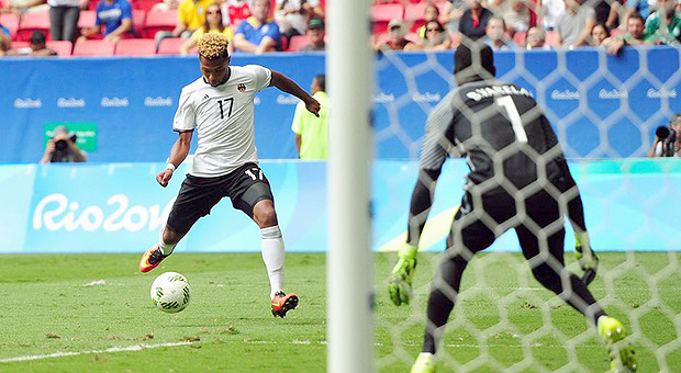 Um dos artilheiros do torneio - tambm graas  goleada contra Fiji -  Serge Gnabry (6 gols), eterno reserva do Arsenal