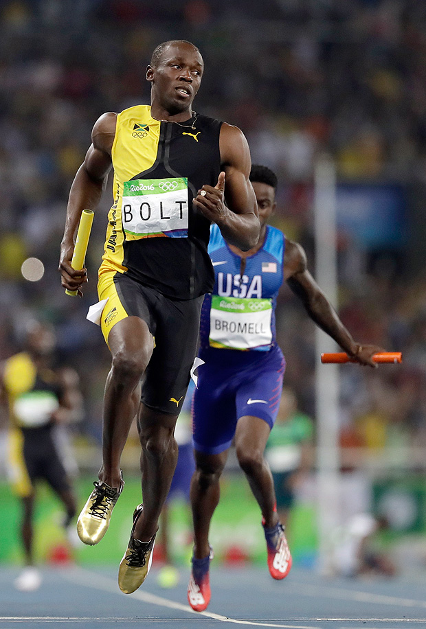 Bolt foi o ltimo jamaicano a entrar na pista e abriu vantagem sobre os japoneses, que terminaram em segundo