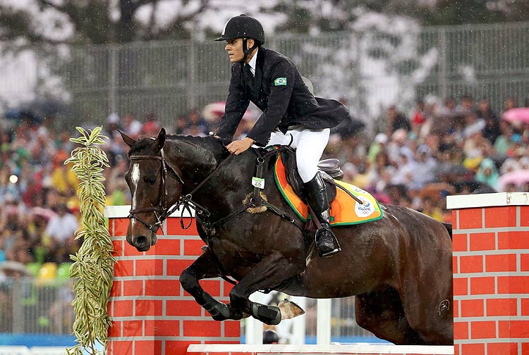 2016 Rio Olympics - Modern Pentathlon - Final - Men's Riding - Deodoro Stadium - Rio de Janeiro, Brazil - 20/08/2016. Felipe Nascimento (BRA) of Brazil competes on his horse Up Class Girl. REUTERS/Edgard Garrido FOR EDITORIAL USE ONLY. NOT FOR SALE FOR MARKETING OR ADVERTISING CAMPAIGNS. ORG XMIT: OLYN4710