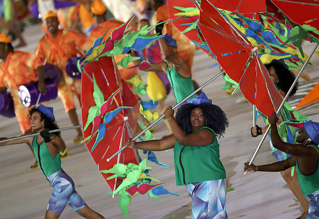 2016 Rio Paralympics - Opening ceremony - Maracana - Rio de Janeiro, Brazil - 07/09/2016. Performers take part in the opening ceremony. REUTERS/Ueslei Marcelino FOR EDITORIAL USE ONLY. NOT FOR SALE FOR MARKETING OR ADVERTISING CAMPAIGNS. ORG XMIT: OLYHB07