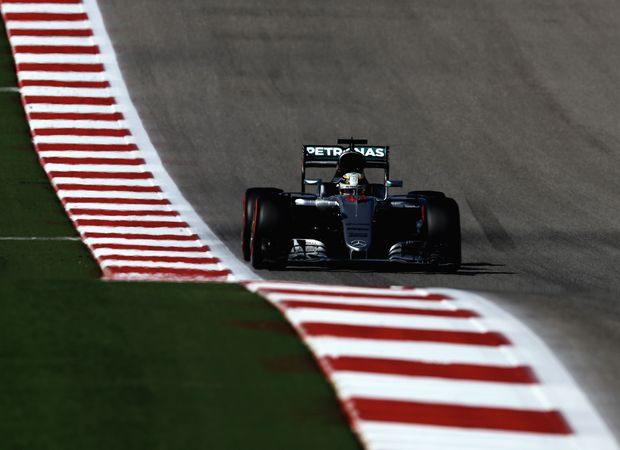 Lewis Hamilton of Great Britain driving the (44) Mercedes AMG Petronas F1 Team Mercedes F1 WO7 Mercedes PU106C Hybrid turbo on track during qualifying for the United States Formula One Grand Prix at Circuit of The Americas on October 22, 2016 in Austin, United States