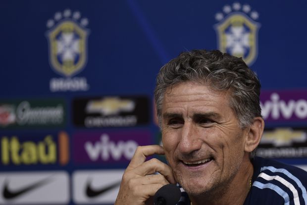 Argentina's national football team coach Edgardo Bauza gestures during a press conference after a training session at Mineirao stadium in Belo Horizonte, Minas Gerais, Brazil, on November 9, 2016, ahead of their WC 2018 qualifier match against Brazil. / AFP PHOTO / DOUGLAS MAGNO