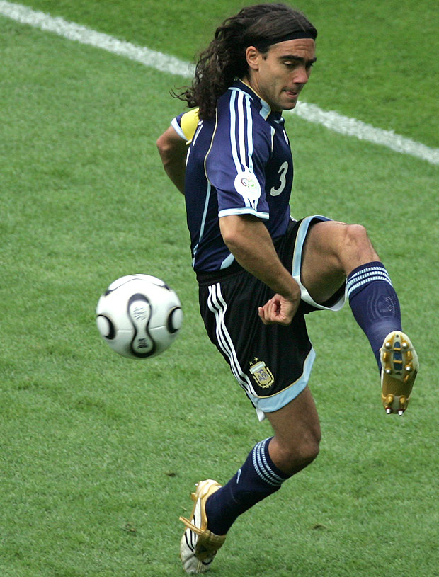 O lateral-esquerdo Juan Pablo Sorín em jogo da Copa de 2006