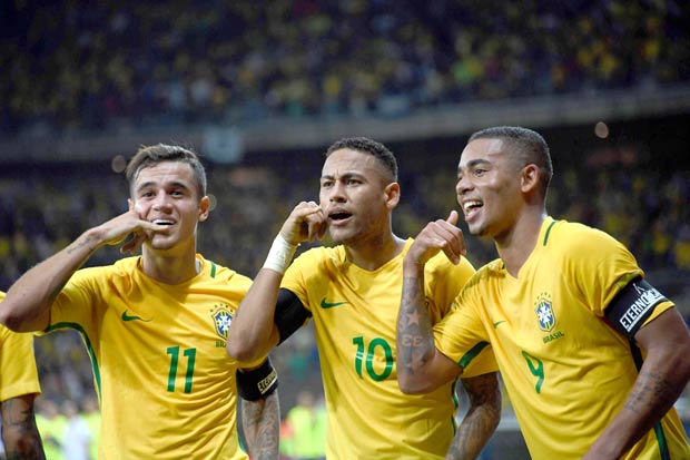 Phillipe Coutinho, Neymar e Gabriel Jesus no Mineirão