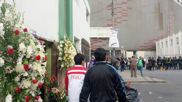 Funerria fica a 100 m do Estadio Nacional, no Peru