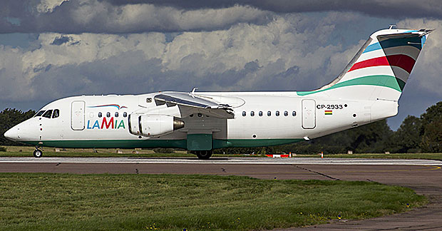 An Avro RJ85 operated by Lamia which crashed on approach to Medellin while carrying 81 passengers and crew including Brazilian football team Chapecoense is seen in a file picture taken in Norwich, Britain on September 25, 2015. Only 5 people are known to have survived the crash. REUTERS/Matt Varley NO ARCHIVES. NO SALES. FOR EDITORIAL USE ONLY. NOT FOR SALE FOR MARKETING OR ADVERTISING CAMPAIGNS. ORG XMIT: LON108