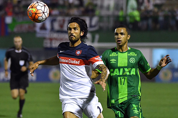 A vida depois do acidente: Primeiro jogo da Chapecoense termina com empate