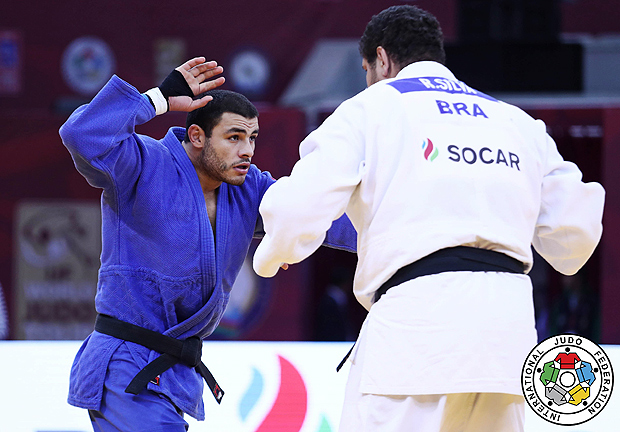 Rafael Silva enfrenta Guram Tushivili, da Georgia, nas quartas de final