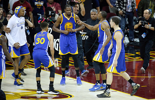 Warriors confirmam ausência de Durant no primeiro jogo das finais da NBA -  Gazeta Esportiva