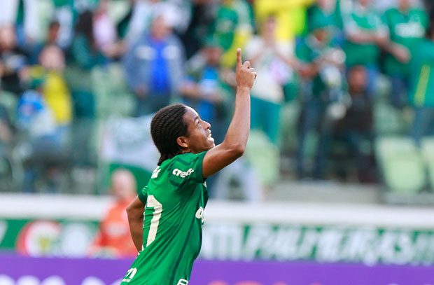 Keno comemora o segundo gol do Palmeiras. contra o Fluminense, na 6 rodada do Brasileiro