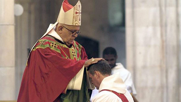 Philip Mulryne foi ordenado pelo arcebispo Di Noia, um nome poderoso no Vaticano. 
