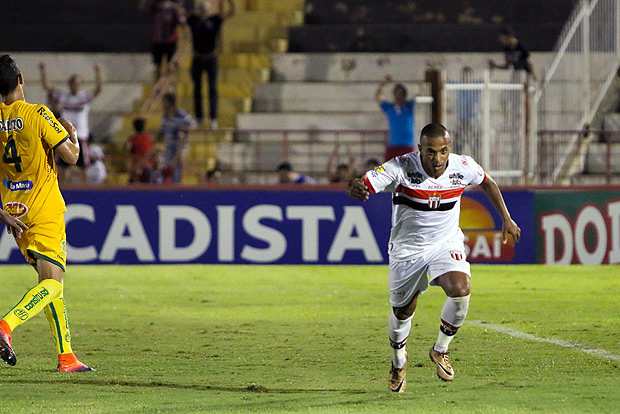 Serginho comemora gol marcado pelo Botafogo na vitória sobre o Mirassol, pelo Campeonato Paulista