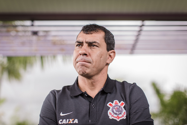 SAO PAULO, SP, BRASIL, 12-01-2017: Fábio Carille, 43 anos, treinador do Sport Club Corinthians Paulista, durante entrevista no CT do time. (Foto: Avener Prado/Folhapress, ESPORTE) Código do Fotógrafo: 20516 ***EXCLUSIVO FOLHA*** ORG XMIT: AGEN1701121515579391 ***DIREITOS RESERVADOS. NO PUBLICAR SEM AUTORIZAO DO DETENTOR DOS DIREITOS AUTORAIS E DE IMAGEM***