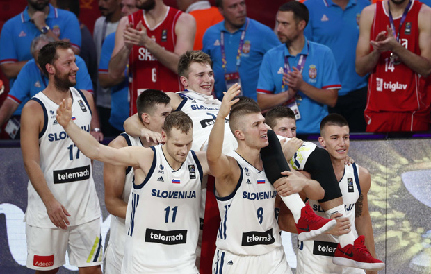 Basketball - Slovenia v Serbia - European Championships EuroBasket 2017 Final - Istanbul, Turkey - September 17, 2017 - His teammates carry injured Luka Doncic of Slovenia to the podium. REUTERS/Murad Sezer ORG XMIT: ANK176