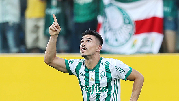 Willian comemora o seu gol marcado na vitria do Palmeiras sobre o Atltico-GO