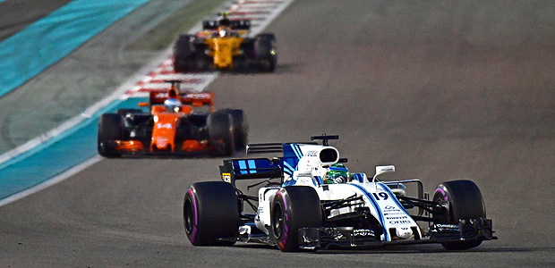 Williams' Brazilian driver Felipe Massa steers his car during the Abu Dhabi Formula One Grand Prix at the Yas Marina circuit on November 26, 2017. / AFP PHOTO / GIUSEPPE CACACE ORG XMIT: 1457