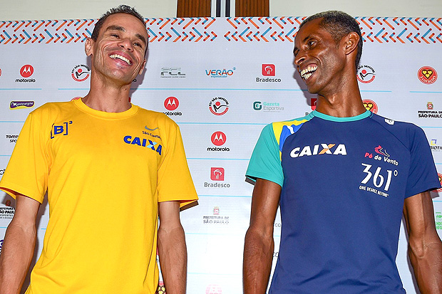 Franck Caldeira ( esq.) e Giovani dos Santos tentam por fim a jejum de brasileiros na So Silvestre