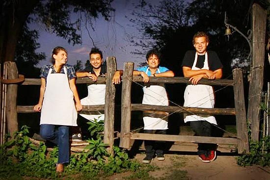 A banda argentina Los Cocineros, que faz apresentação gratuita no Centro Cultural da Juventude (região norte)