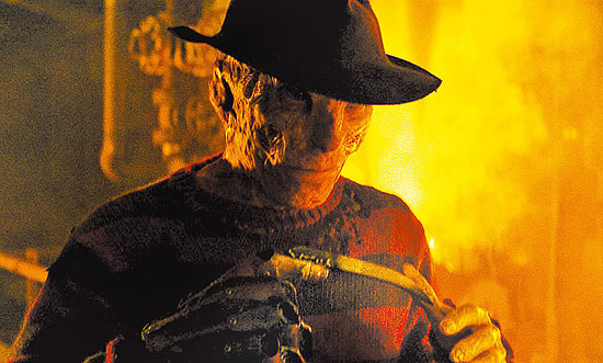 Texto: Cinema: o personagem Freddy Krueger em cena da refilmagem de "A Hora do Pesadelo", longa dirigido por Samuel Bay. (Foto: Divulgao)