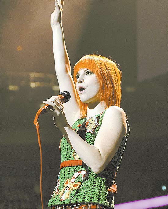 ORG XMIT: NYPK101 Singer Hayley Williams of the music group Paramore performs at the 2010 Z100 Jingle Ball concert at Madison Square Garden in New York on Friday, Dec. 10, 2010. (AP Photo/Peter Kramer)