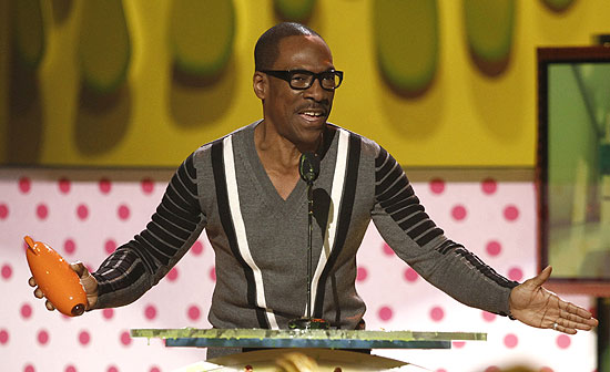 ORG XMIT: CAGS208 Actor Eddie Murphy accepts the "Favorite Voice from an Animated Movie" award for the film "Shrek Forever After" at Nickelodeon's 24th Annual Kids' Choice Awards on Saturday, April 2, 2011, in Los Angeles. (AP Photo/Matt Sayles)