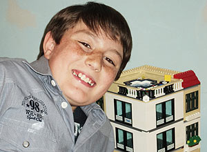 Thiago Cezaro, que terá um prédio na exposição da Lego em São Paulo
