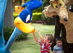O parque Hopi Hari traz personagens Looney Tunes
