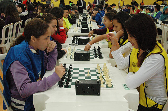 Campeonato de xadrez reunirá 1,5 mil alunos no Pacaembu - 25/06/2013 -  Folhinha - Folha de S.Paulo