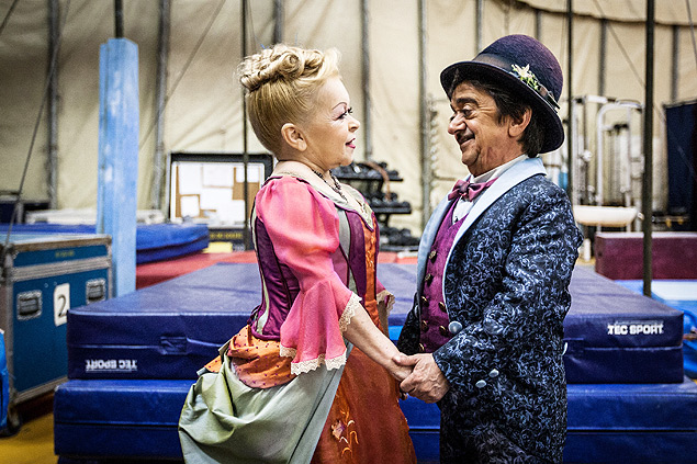 Valentyna e Gregor durante o espetculo "Corteo", do Cirque du Soleil