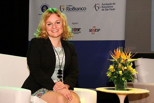 Krista Kiuru, ministra da Educao e da Cincia da Finlndia, em evento em So Paulo