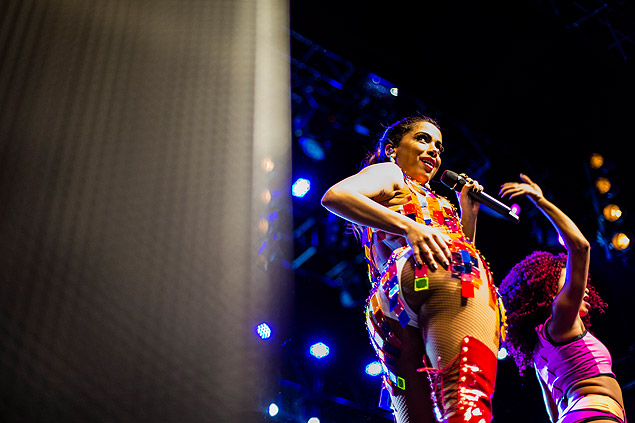 SAO PAULO - SP - BRASIL, 12-10-2015, 18h20: SHOW DA ANITTA. Show infantil da cantora Anitta no Espaco das Americas. (Foto: Adriano Vizoni/Folhapress, FOLHINHA) ***EXCLUSIVO FSP***
