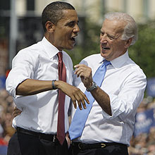 Democratic presidential candidate Sen. Barack Obama D-Ill., and his vice presidential running mate Sen. Joe Biden, D-Del., appear together Saturday, Aug. 23, 2008, in Springfield, Ill. (AP Photo/M. Spencer Green) 